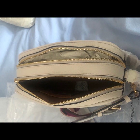 ~sold! Flash Sale! Coach leather crossbody 🦋HP - Picture 16 of 16